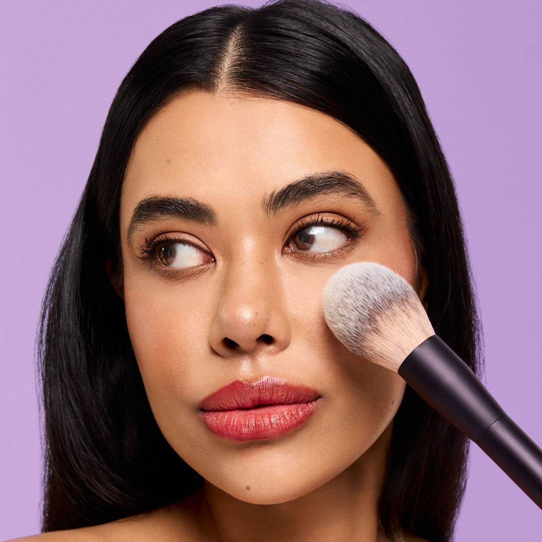 Illuminance Light Reflecting Finishing Powder